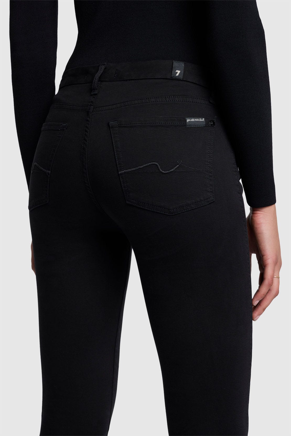 Kimmie Straight Bair Duchess Black