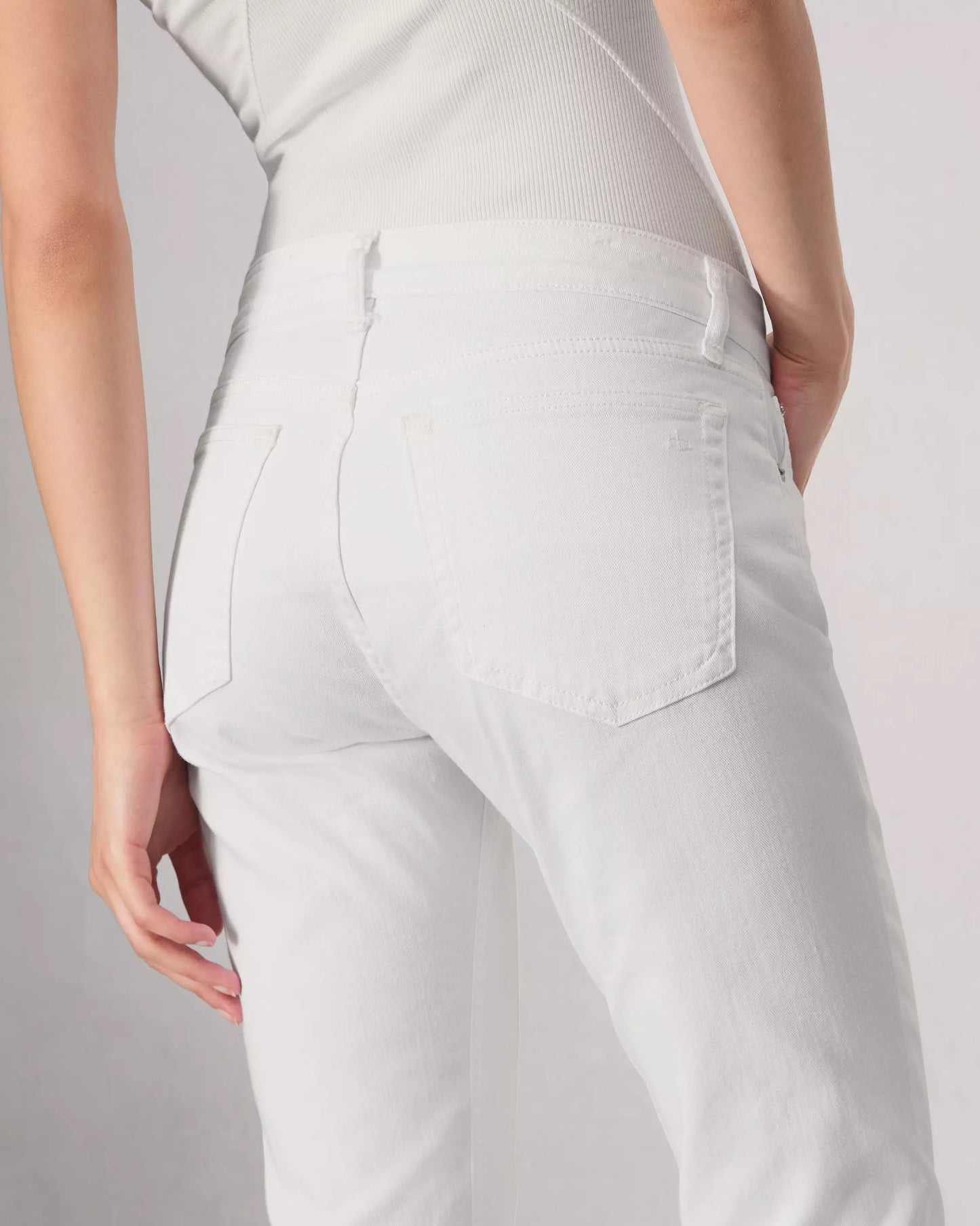 DRE LOW-RISE SLIM BOYFRIEND