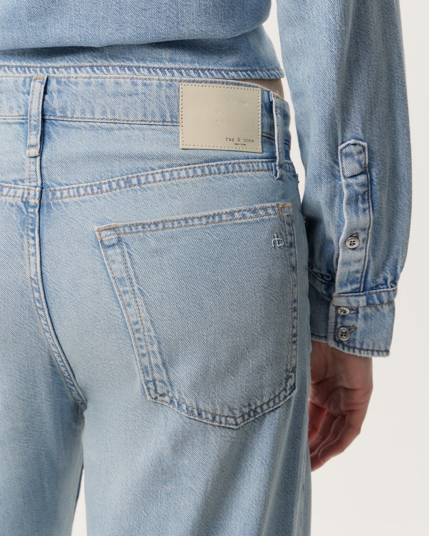 FEATHERWEIGHT LOGAN MID-RISE WIDE LEG